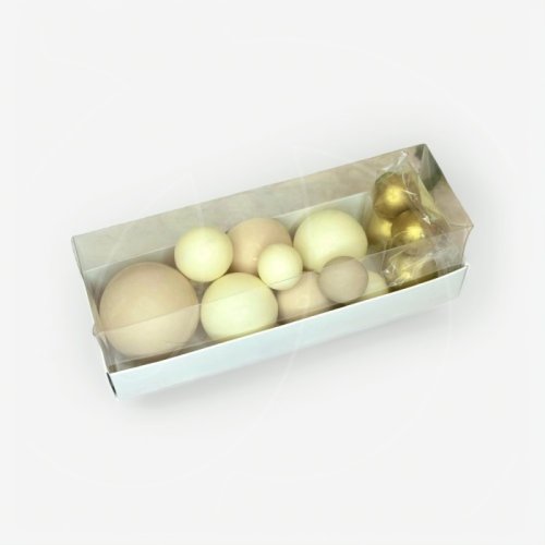 Фигурка из шоколадной глазури "Сферы белый-бежевый-золото микс" 