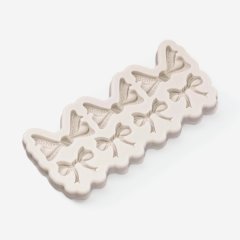 Молд силиконовый "Бантики" 2,5-3,5 см 661558